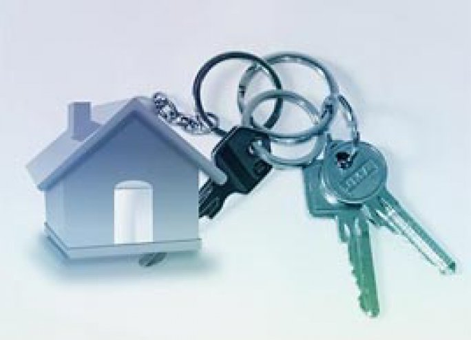 Does a Professional Property Manager Need to Maintain Keys to Managed Homes?
