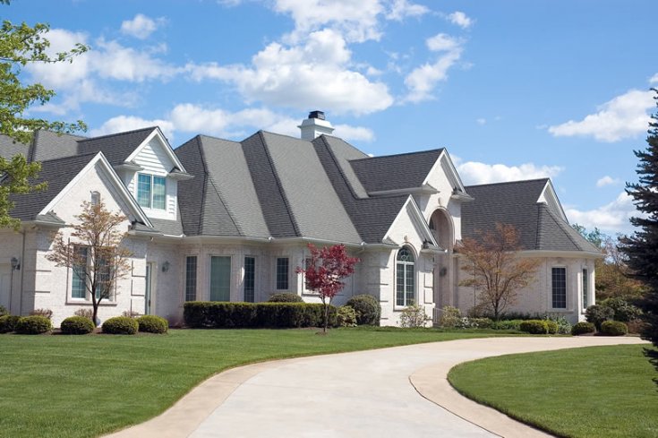 How to Invest in Real Estate in 2023