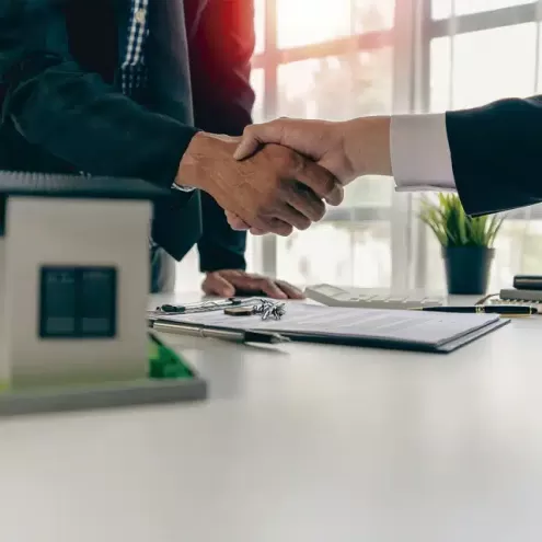 What Is the Difference Between a Property Manager and a Real Estate Agent?