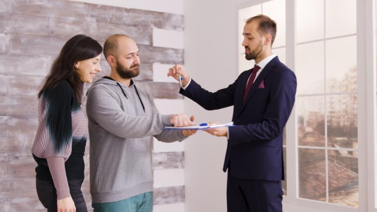 How Property Managers Keep Tenants Happy (And Why That Matters to You)